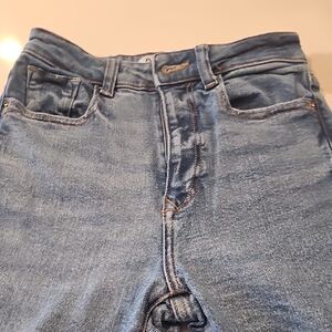 Zara Relaxed Fit Blue Jeans